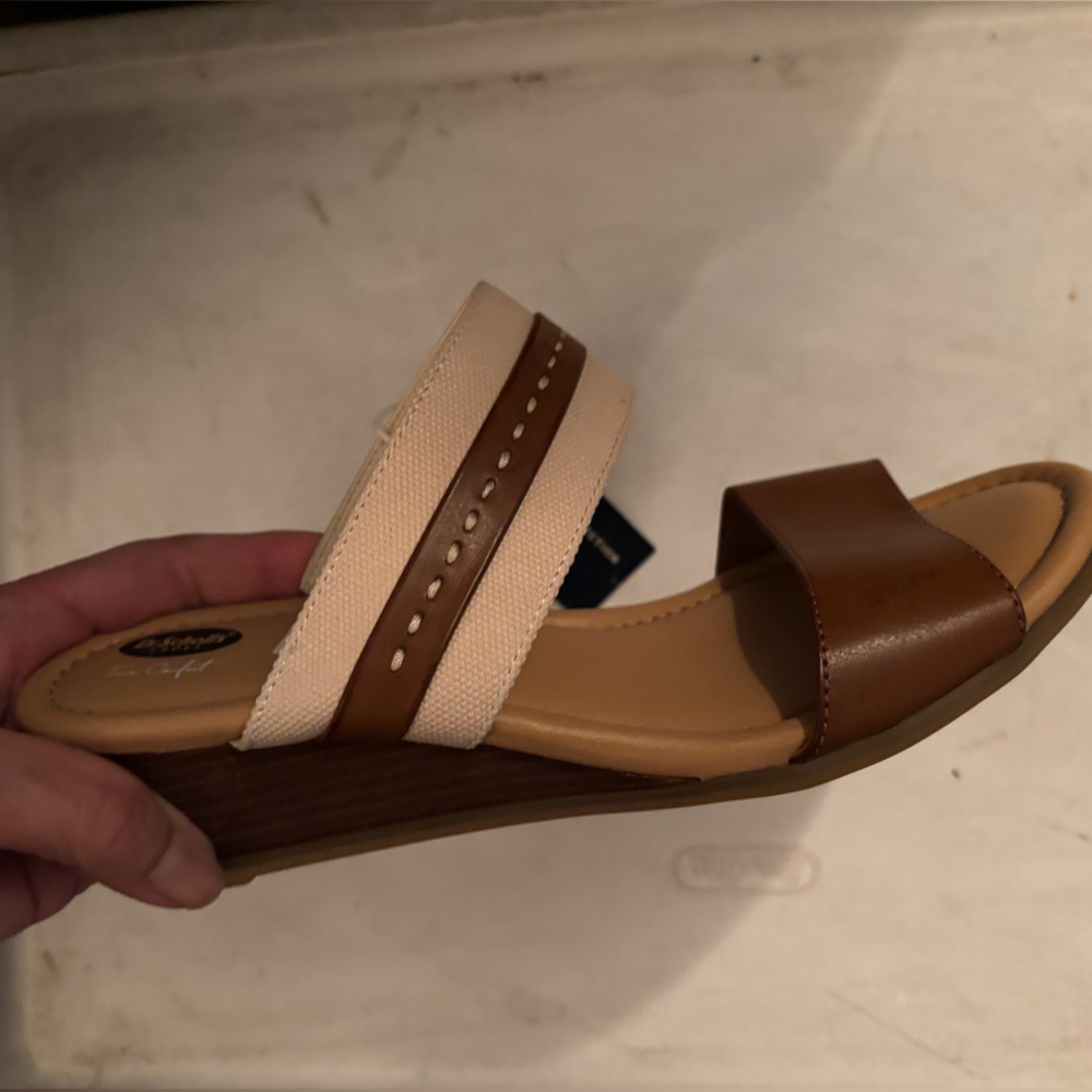 Dr. Scholl's Tan and Cream Women's Sandals comfort memory foam cool fit